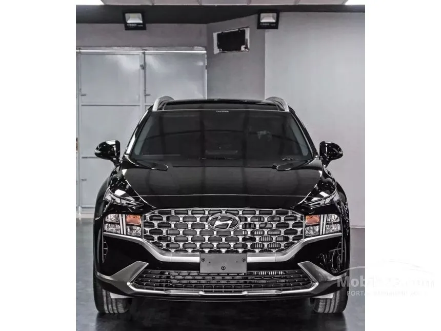 Jual Mobil Hyundai Santa Fe 2023 CRDi Signature 2.2 di DKI Jakarta Automatic SUV Hitam Rp 575.200.000