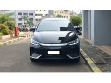 2025 BYD M6 0.0 Superior Captain 6-seater MPV hitam