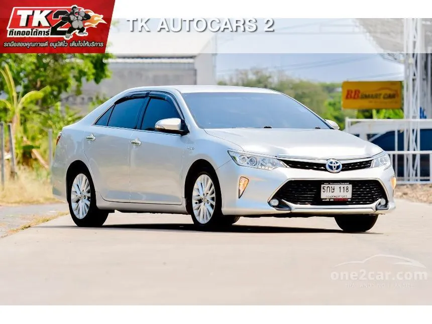 2017 Toyota CAMRY Hybrid Sedan