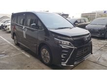 2017 Toyota Voxy 2.0 MPV Minivans