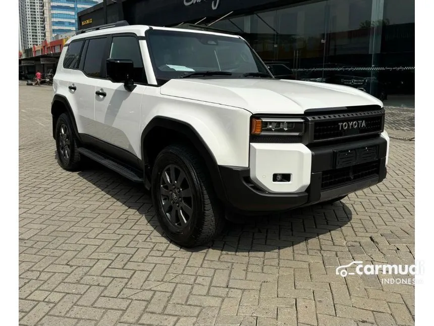 Jual Mobil Toyota Land Cruiser Prado 2024 VXR 2.8 di DKI Jakarta Automatic SUV Putih Rp 2.850.000.000