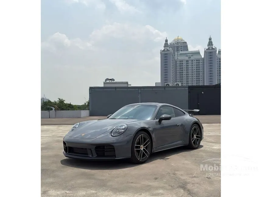 2025 Porsche 911 Carrera S Coupe