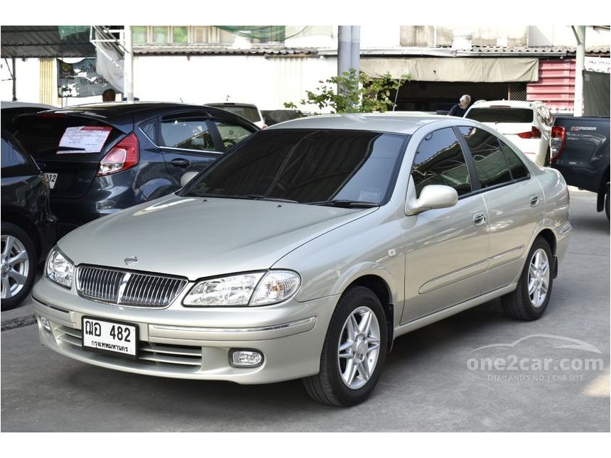 Nissan sunny 2002