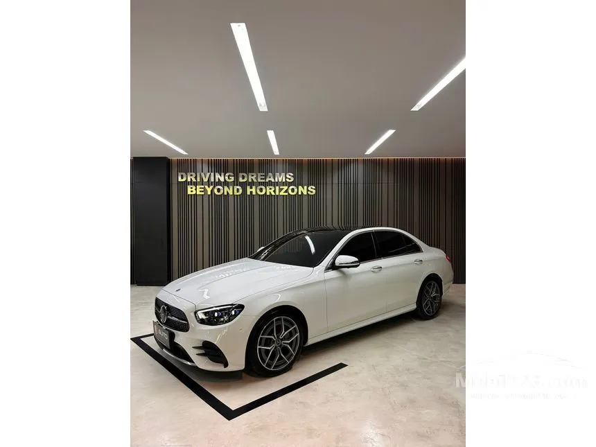 2022 Mercedes-Benz E300 AMG Line Sedan