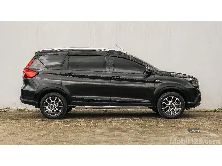 2022 Suzuki XL7 Zeta SUV