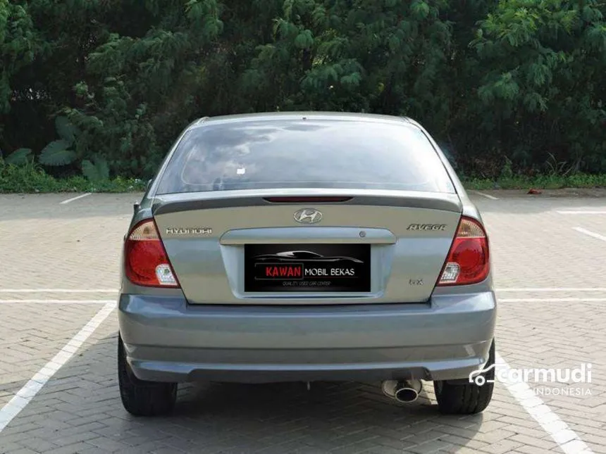2012 Hyundai Avega GL Sedan
