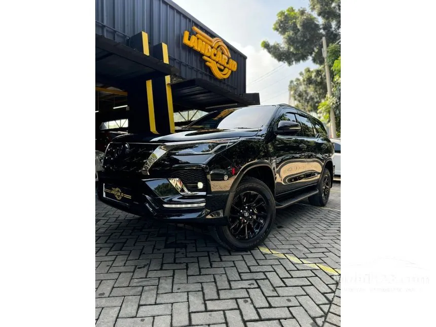 Jual Mobil Toyota Fortuner 2019 TRD 2.4 di Banten Automatic SUV Hitam Rp 475.000.000