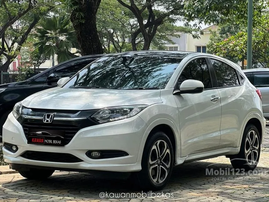 Jual Mobil Honda HR