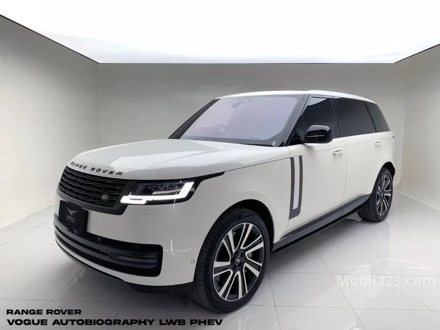 2023 Land Rover Range Rover Vogue PHEV P440e LWB SUV