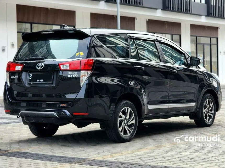 2022 Toyota Kijang Innova V MPV