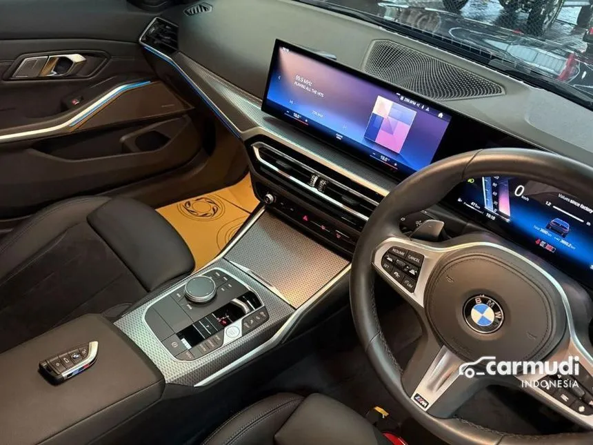 2023 BMW 330i M Sport Pro Sedan