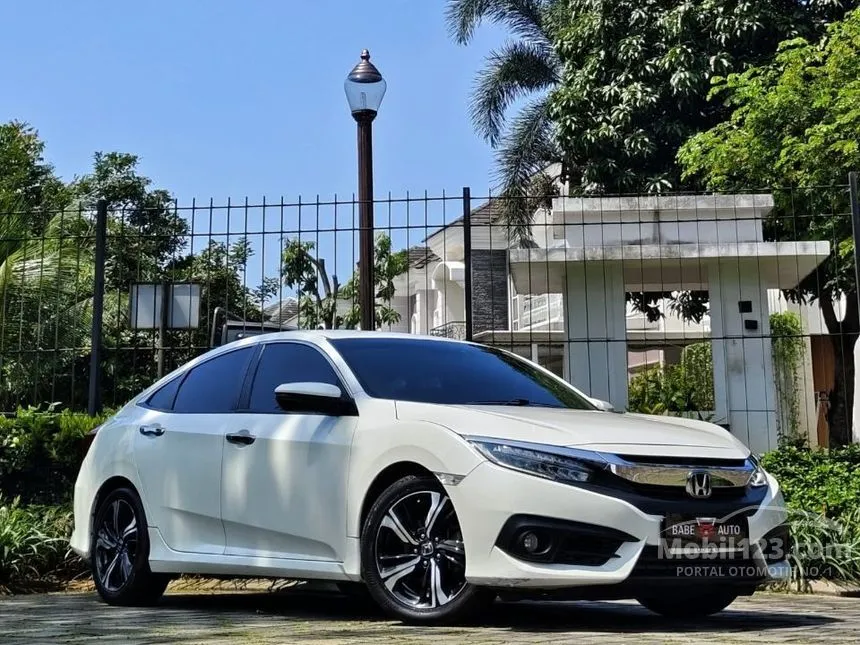 Jual Mobil Honda Civic 2018 E 1.5 di DKI Jakarta Automatic Hatchback Putih Rp 299.000.000