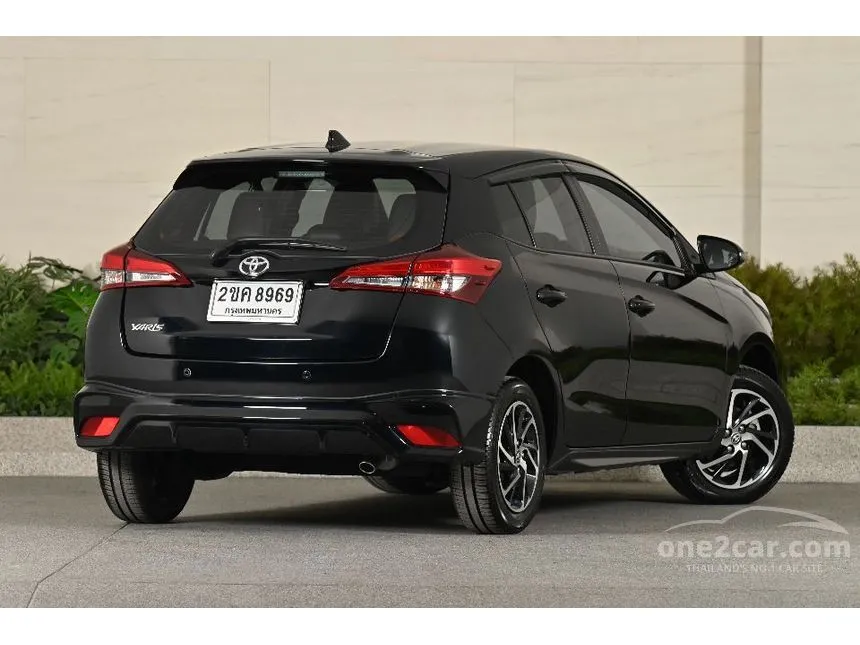 2021 Toyota Yaris Ativ Sport Premium Sedan