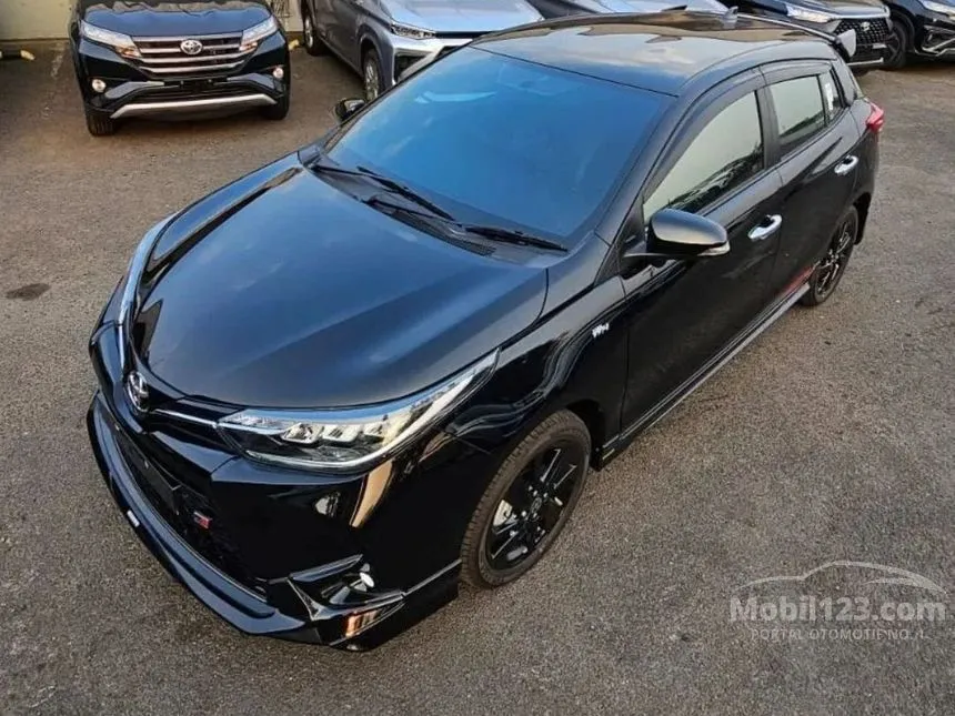 Jual Mobil Toyota Yaris 2024 S GR Sport 1.5 di Jawa Barat Automatic Hatchback Hitam Rp 290.000.000