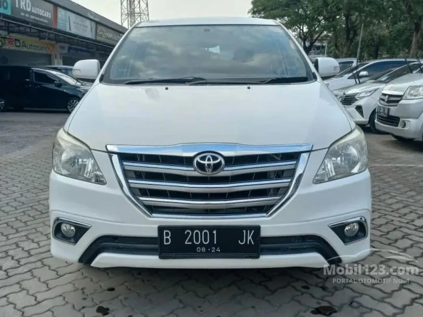 Jual Mobil Toyota Kijang Innova 2014 V 2.0 di Banten Automatic MPV Putih Rp 175.000.000