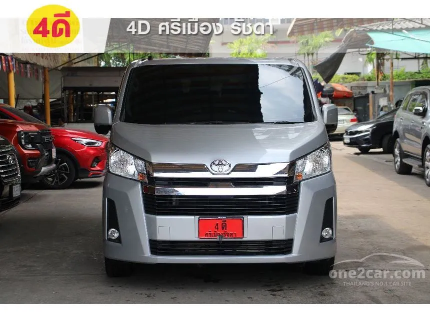 2024 Toyota HIACE GL Van