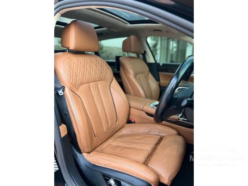2019 BMW 740Li Sedan