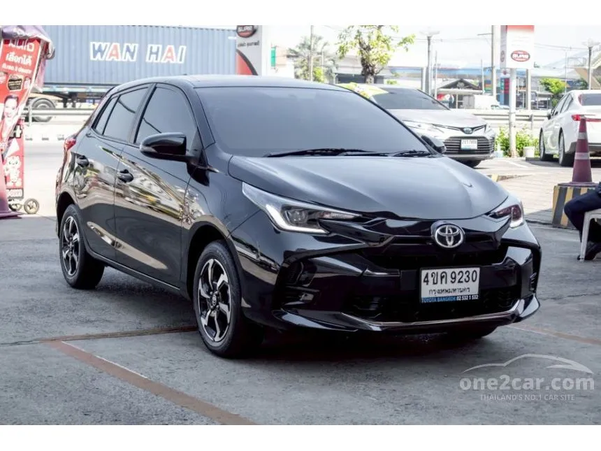 2023 Toyota YARIS Smart Hatchback