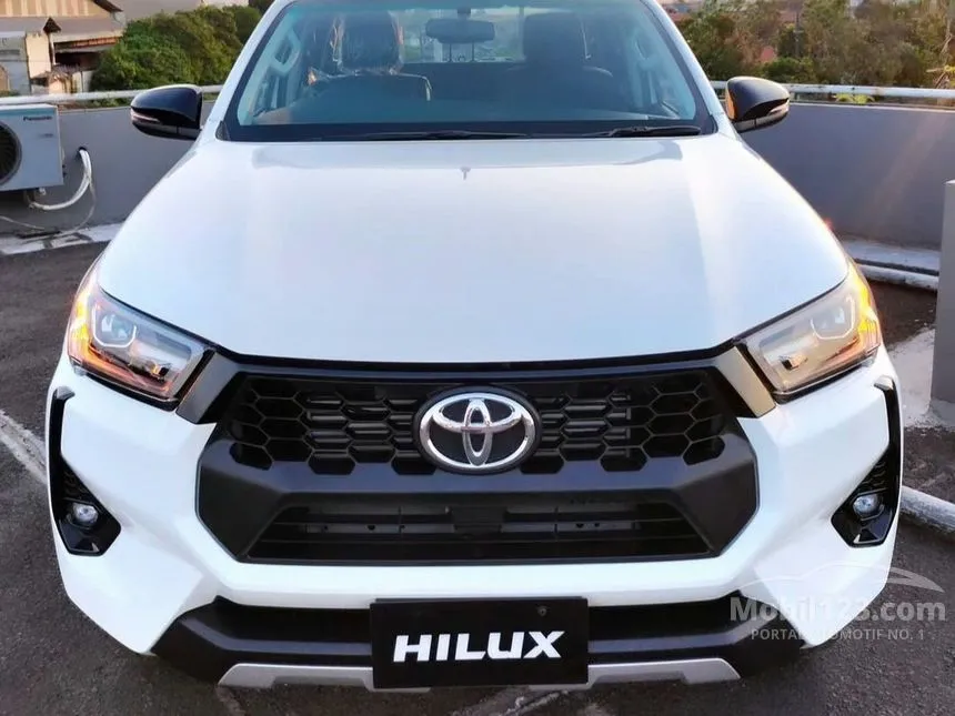 Jual Mobil Toyota Hilux 2024 V Double Cab 4X4 2.4 di DKI Jakarta Automatic Pickup Putih Rp 408.000.000