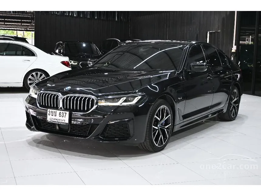 2022 BMW 530e M Sport Sedan