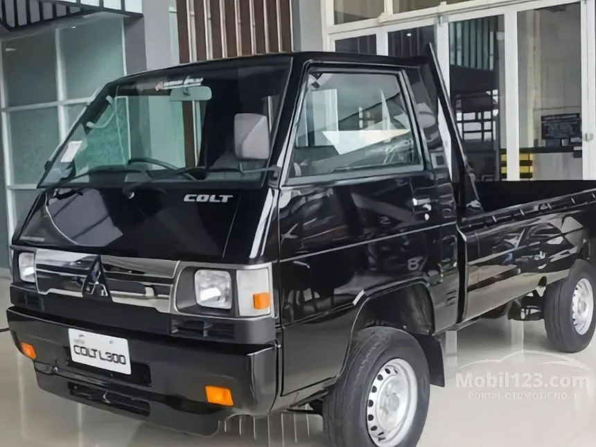 Jual Mobil Mitsubishi Colt L300 2025 Cab Chassis 2.5 di DKI Jakarta Manual Pickup Hitam Rp 236.200.000