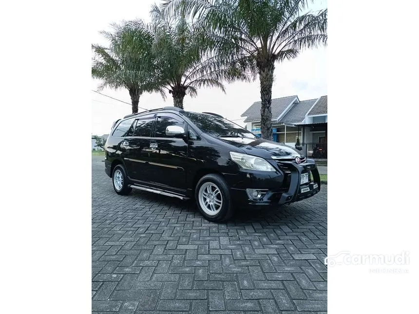 Jual Mobil Toyota Kijang Innova 2012 E 2.0 di Jawa Timur Manual MPV Hitam Rp 138.000.000