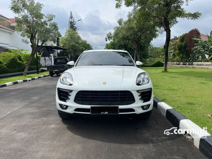 2015 Porsche Macan SUV