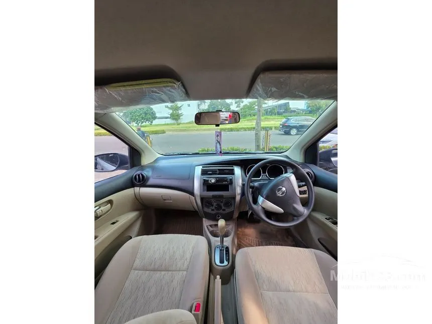 2014 Nissan Grand Livina SV MPV