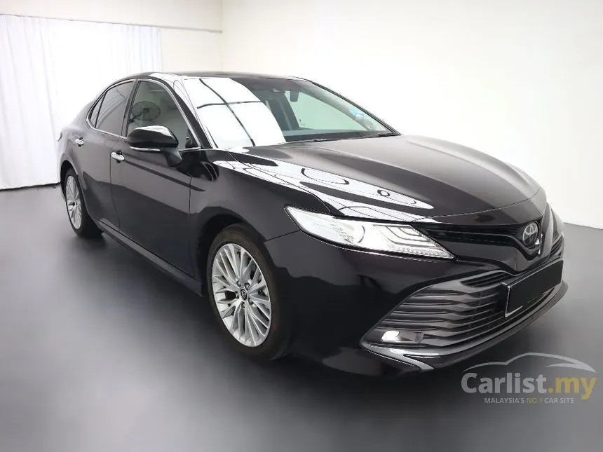 2019 Toyota Camry V Sedan