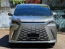 2024 Lexus LM 350h 2.5 7 Seater MPV Sonic Titanium on Black Odo 29 Rb (TERMURAH) LIKE NEW