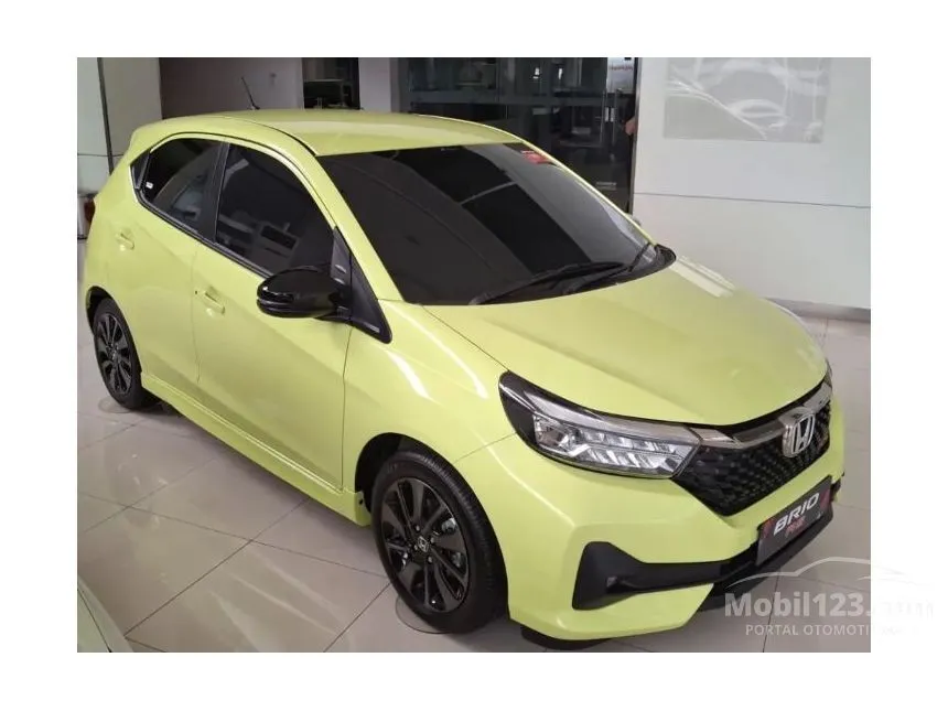 Jual Mobil Honda Brio 2024 RS 1.2 di DKI Jakarta Automatic Hatchback Kuning Rp 198.300.000