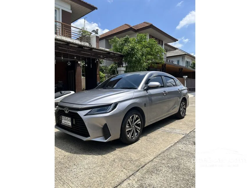 2022 Toyota Yaris Ativ Smart Sedan