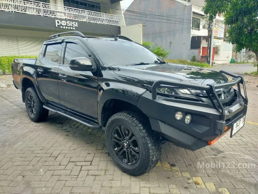 Jual Mobil Mitsubishi Triton 2019 Ultimate Double Cab 4X4 2.4 di Jawa Timur Automatic Pickup Hitam Rp 425.000.000