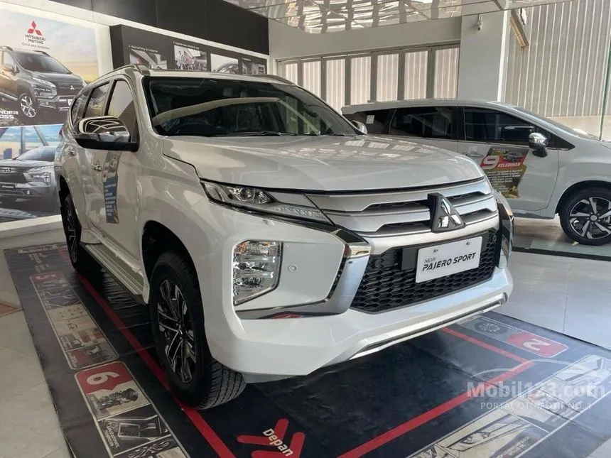 Jual Mobil Mitsubishi Pajero Sport 2024 Dakar 2.4 di Jawa Timur Automatic SUV Putih Rp 603.500.000