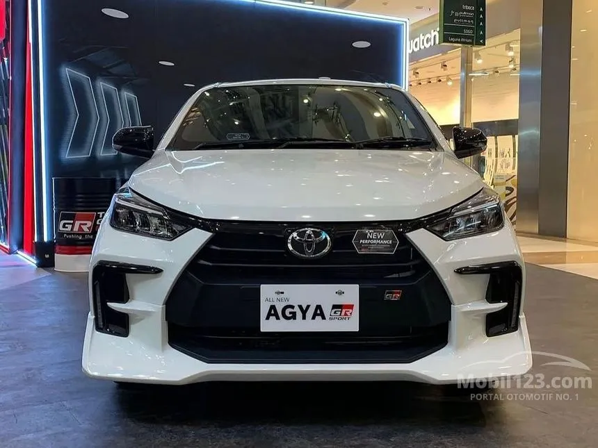 Jual Mobil Toyota Agya 2024 GR Sport 1.2 di Jawa Barat Automatic Hatchback Putih Rp 180.000.000