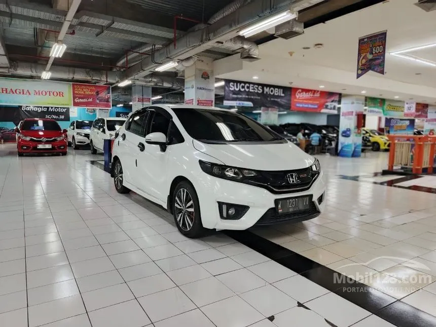 Jual Mobil Honda Jazz 2013 RS 1.5 di Jawa Timur Automatic Hatchback Putih Rp 188.000.000