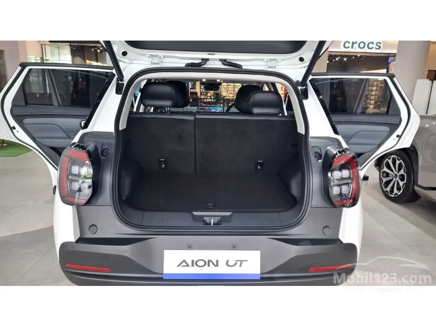2026 GAC AION UT Premium Hatchback