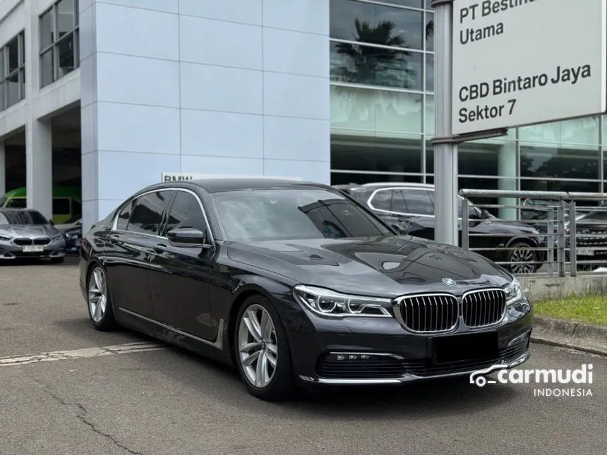 2017 BMW 730Li Sedan