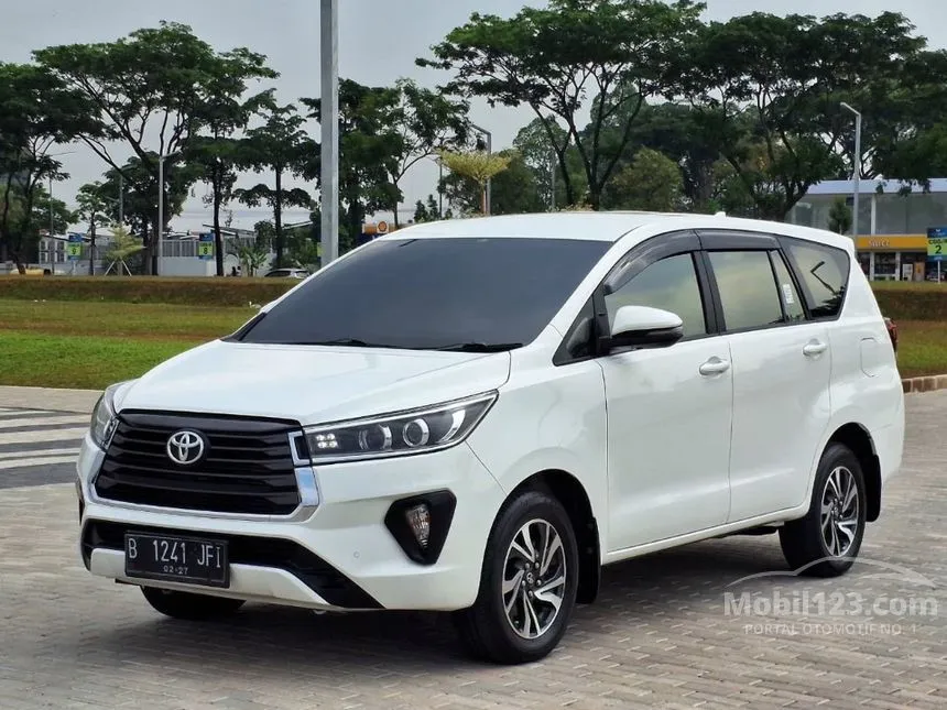2022 Toyota Kijang Innova V MPV