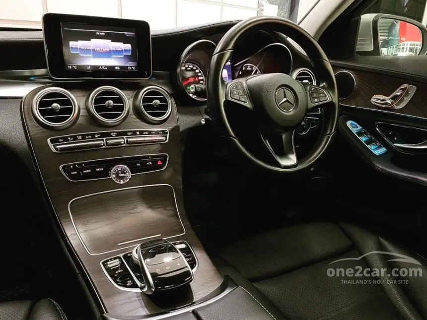 2016 Mercedes-Benz C350 e Exclusive Sedan