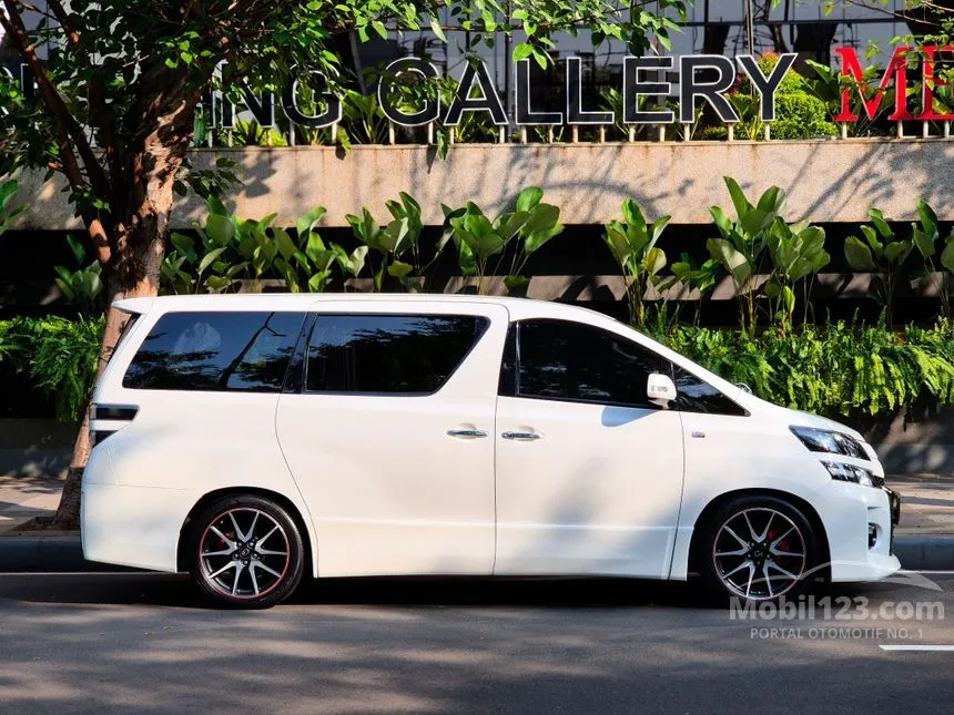 2014 Toyota Vellfire Z GS MPV