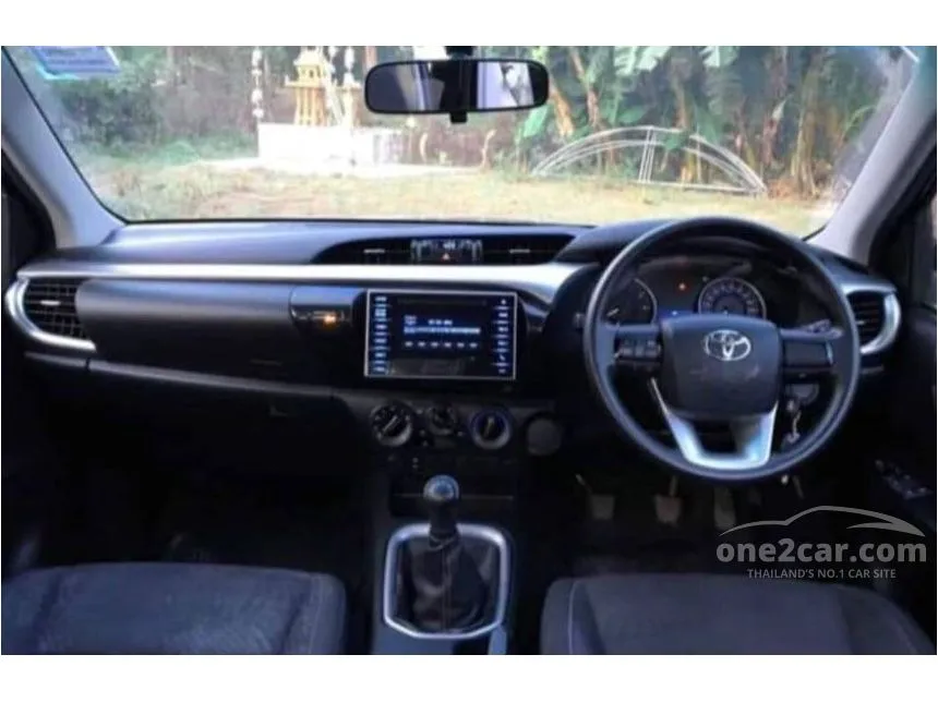 2015 Toyota Hilux Revo E Pickup