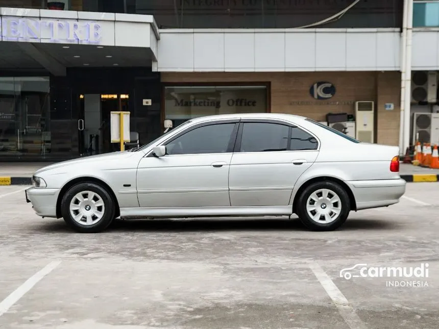 2002 BMW 520i Sedan