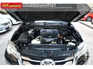 2016 Toyota FORTUNER 2.4 V SUV