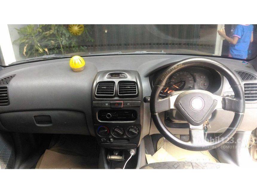 Jual Mobil  Hyundai  Accent 2002  1 5 di DKI Jakarta Manual 