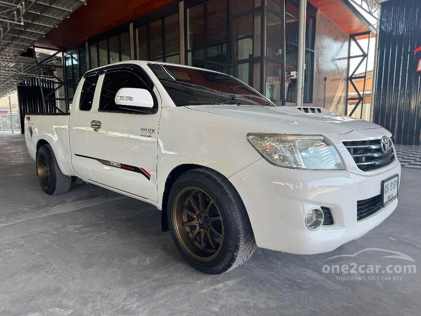 2013 Toyota HILUX VIGO Champ E TRD Sportivo Smart Cab Pickup