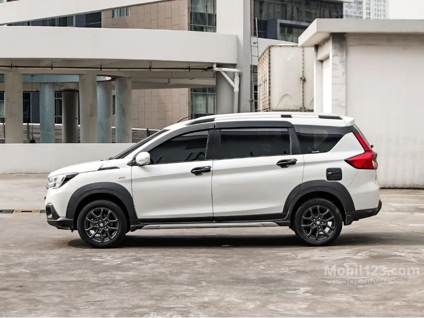 2023 Suzuki XL7 Beta Hybrid SUV