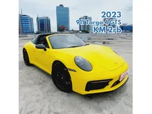 2023 Porsche 911 3.0 Targa 4 GTS Targa Yellow on Black Kuning