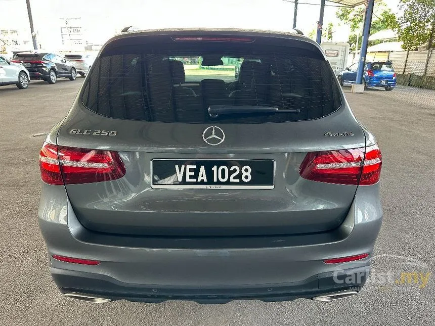 2019 Mercedes-Benz GLC250 4MATIC AMG Line SUV