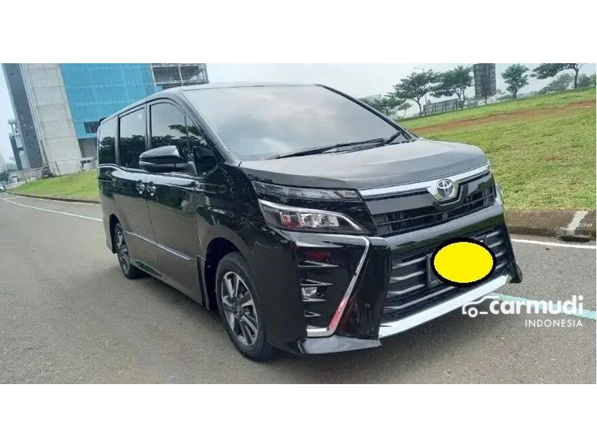 Toyota voxy 2019 фото